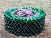 Поделки из пластиковых бутылок для декора дачи и сада (100 фото)