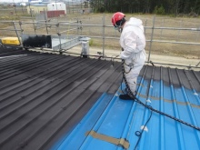 Какую укладывать гидроизоляцию под профнастил на крышу – выбор материала, правила монтажа
