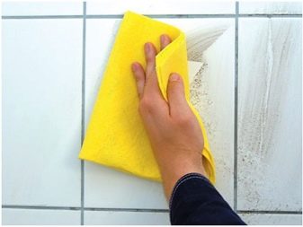 Отмыть швы плитки на полу
