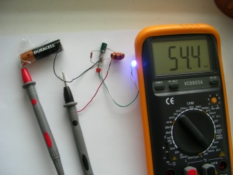 Как мультиметром проверить батарейки. Как проверить батарейку мультиметром: описание способа