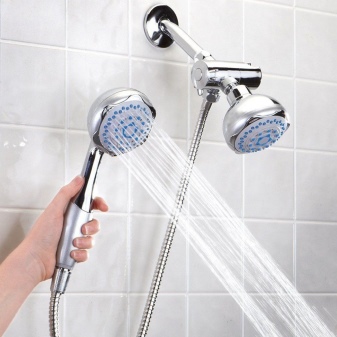 Как отмыть душ от налета