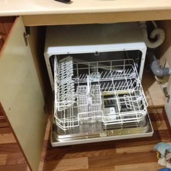 Коды ошибок посудомоечных машин аристон без дисплея с шести программами