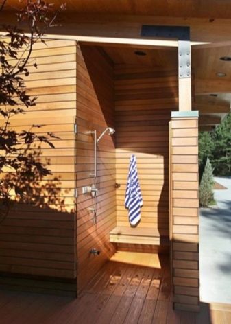 Летний душ для дачи своими руками: выбор места, материалы и этапы строительства