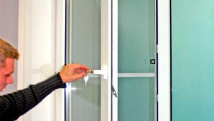 Регулировка балконной пластиковой двери