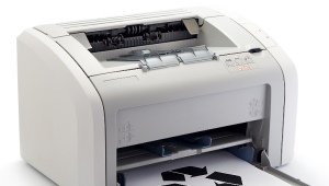 Как вставить бумагу в принтер?