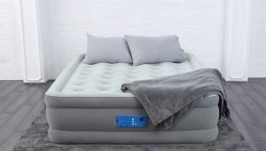 Какими бывают надувные кровати и как их выбрать?