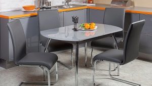 Стильные и красивые стулья для кухни