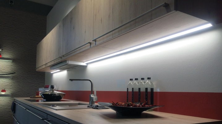 Светильник эра светодиодный для кухни под шкафы
