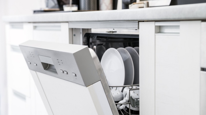 Что делать если во время работы посудомоечной машины отключили свет