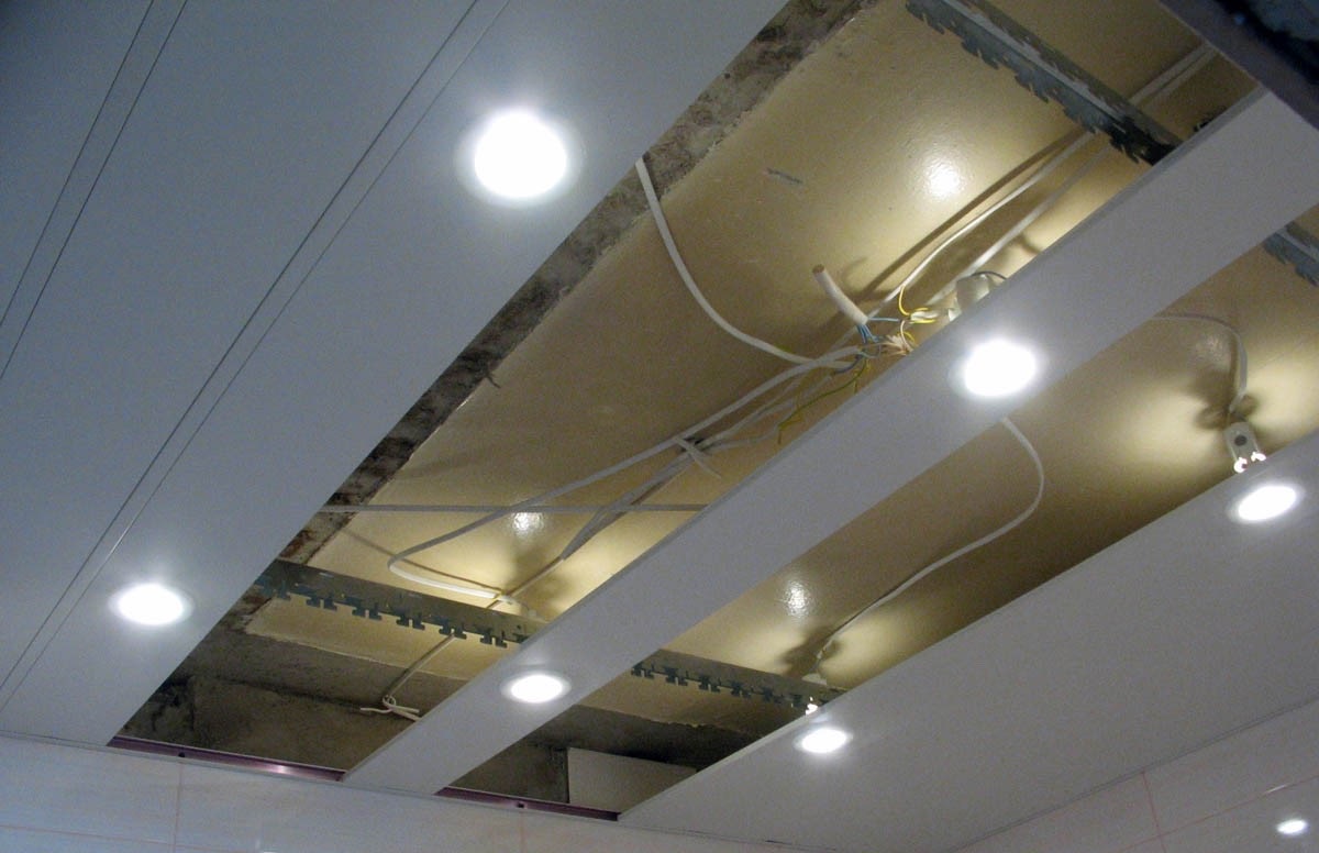 Реечные светильники на потолок