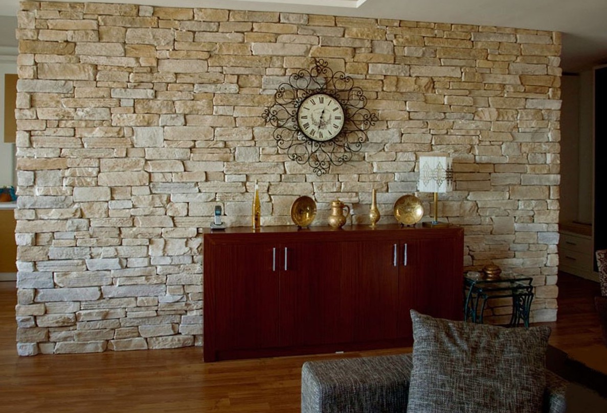 Натуральный камень для внутренней отделки 57 фото выбрать облицовочный материал для декора облицовка стен в доме природным камнем