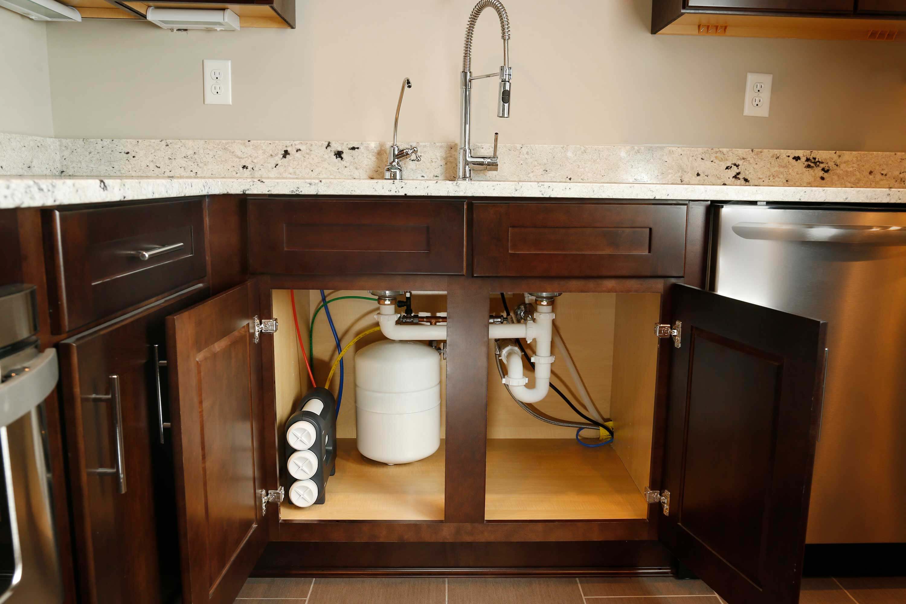 Фильтр для воды на кухню: водяной прибор для очистки, встроенный под .