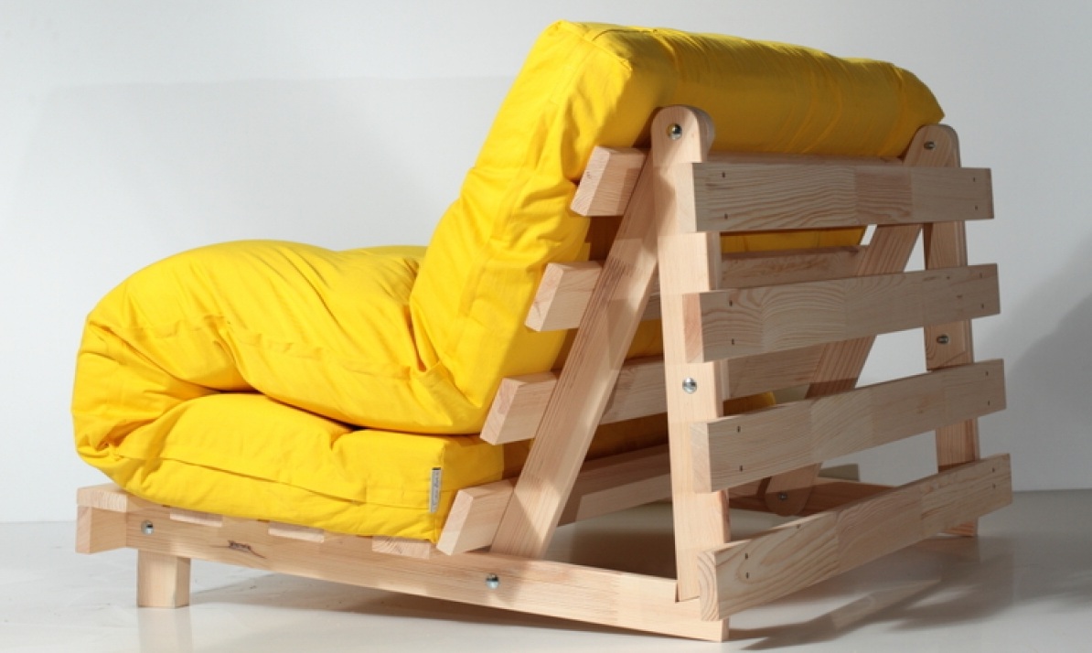 Садовое кресло шезлонг раскладное деревянное с тканью