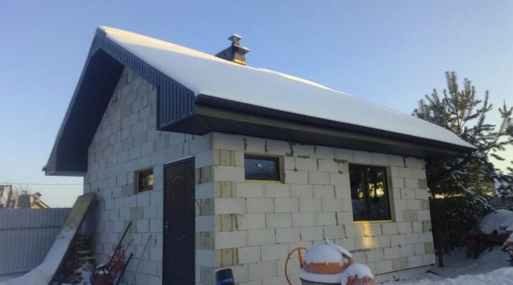 Односкатная крыша для бани из газоблока