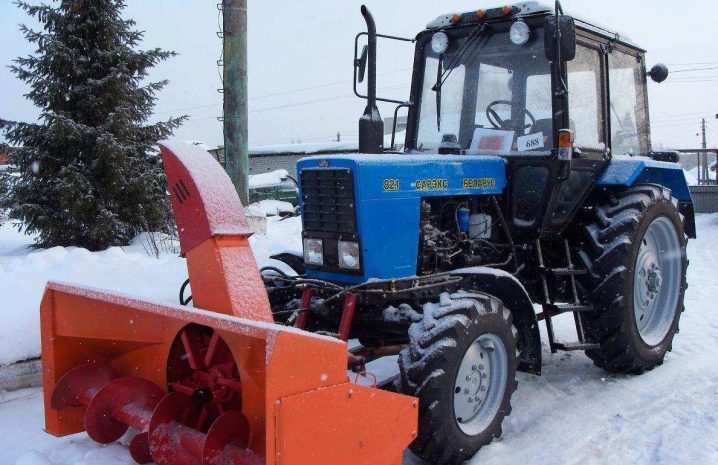 osobennosti i tonkosti vybora mini traktorov dlya uborki snega 16