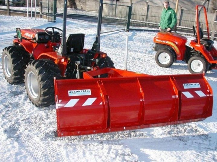 osobennosti i tonkosti vybora mini traktorov dlya uborki snega 20