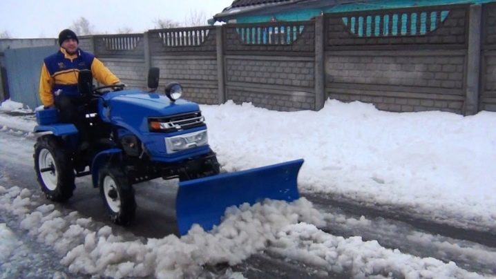 osobennosti i tonkosti vybora mini traktorov dlya uborki snega 24