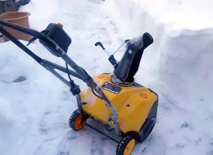 osobennosti i tonkosti vybora mini traktorov dlya uborki snega 9