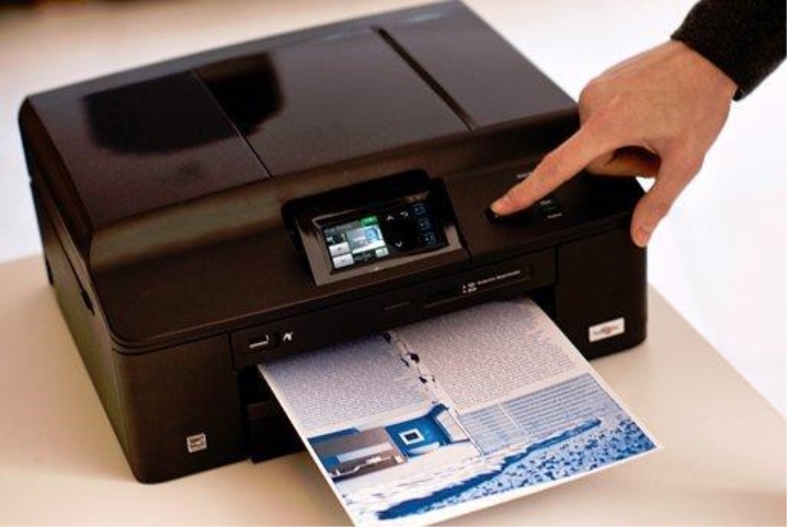 Принтеры печатающие без чернил. Печатающий принтер. Для распечатки на принтере. Печать на принтере. Полосы для принтера.